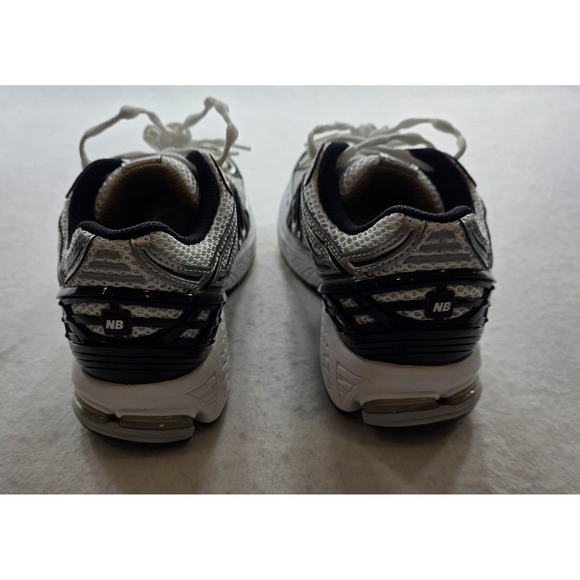 New Balance M1906RA Men's 1906R White & Gold Running Shoes. NWOB. Size 8.5 - Picture 3 of 10